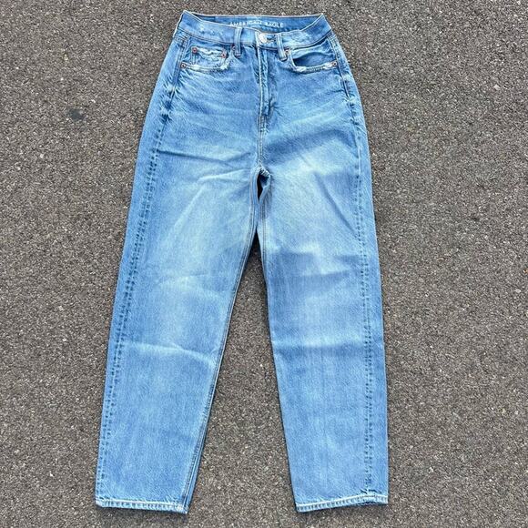 American Eagle Baggy Jean Distressed Light Wash 0 Short - Picture 1 of 8